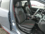NISMO専用シートです。運転席はパワーシートになります。