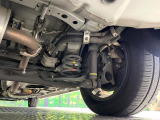 お車を安心してお乗りいただく為には、足回りの定期点検が欠かせません。サービスサポート(有償保証)では無料点検もご提供しており、安心のカーライフをお過ごしいただけるサポート体制が整っています。