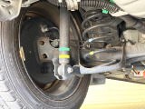 お車を安心してお乗りいただく為には、足回りの定期点検が欠かせません。サービスサポート(有償保証)では無料点検もご提供しており、安心のカーライフをお過ごしいただけるサポート体制が整っています。