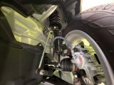 お車を安心してお乗りいただく為には、足回りの定期点検が欠かせません。サービスサポート(有償保証)では無料点検もご提供しており、安心のカーライフをお過ごしいただけるサポート体制が整っています。