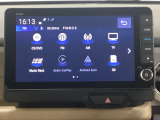 メモリーインターナビ付いています。スマートフォンとの連動も可能です。