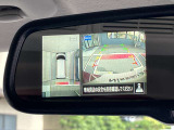 アラウンドビューモニターです!上空から貴方のお車をモニタニングしている様に車両の周りの安全確認が出来ます!