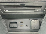 DVD/CD/AUX/USB/ブルートゥース/フルセグTV対応のオーディオを装備しています。