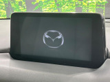 【メーカー純正ナビ】インテリアに溶け込むスタイリッシュな「専用設計」メーカーナビを装備♪視認性や操作性など基本性能にも優れ、より上質なカーライフをお楽しみいただけます。