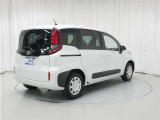 バックカメラ付きです♪車庫入れの苦手な方も安心ですね♪♪