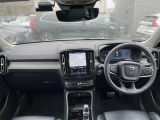 日本カーオブザイヤーを受賞したXC40が当店へ入庫しました!デザインや走行性能、どれをとっても文句なし!さらに安全装置はなんと標準で装備されております!スタッフ自慢の一台です!ぜひご覧ください!