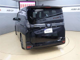 走りにこだわりながら収納力も持ち合わせたお車です。荷物を載せて軽快なドライブを楽しめますよ♪