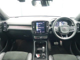 XC40 T4 AWD Rデザイン 4WD 
