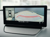 360&deg;ビューモニターを搭載しています。コーナーセンサーと合せてお使いいただくことで、安全、安心にお車の取り回しを行っていただけます。