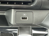 運転席前にはUSB充電ポート