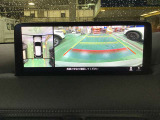 360&deg;ビューモニターでは前後左右4つのカメラ映像をさまざまな走行状況に応じて切り替えてセンターディスプレイに表示することで、駐車時や狭い道でのすれ違い時、見通しの悪い交差点進入時でも安心感を高めます