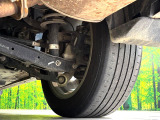 お車を安心してお乗りいただく為には、足回りの定期点検が欠かせません。サービスサポート(有償保証)では無料点検もご提供しており、安心のカーライフをお過ごしいただけるサポート体制が整っています。