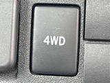 操作のしやすさが分かるスイッチ類。装備有無と配置、文字消えや使用感までチェックできます。