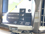 【シートベンチレーション】夏場は涼しい風でお尻や背中の熱・ムレを防ぎ、冬にはエアコンよりも早く温まってポカポカに!レザーシートにうれしい装備で、どんな季節も快適にお過ごしいただけます。