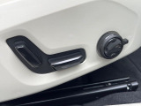 【パワーシート】スイッチ一つで簡単にシート位置の微調整が可能!電動だから力もいりません!自分に最適なシートポジションにセットして、快適なドライブをお楽しみください。