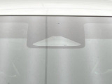 【トヨタセーフティセンス】走行中に前方の車両等を認識し、衝突しそうな時は警報とブレーキで衝突回避と被害軽減をアシスト。より安全にドライブをお楽しみいただけます。