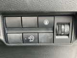 運転席まわりの画像です。