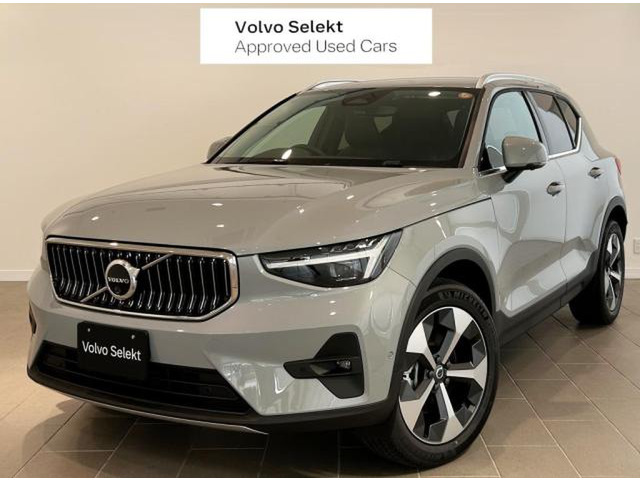 XC40 ウルトラ B4 AWD 4WD