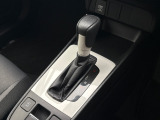 運転のしやすいシフトレバー。