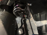 お車を安心してお乗りいただく為には、足回りの定期点検が欠かせません。サービスサポート(有償保証)では無料点検もご提供しており、安心のカーライフをお過ごしいただけるサポート体制が整っています。