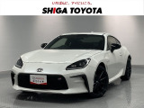 コンパクトなボディに高い走行性能を備えるスポーツカーのGR86です。