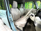 運転席シート廻りは使用感も少なく、良好な状態となっています。丁寧に使われていたことがよくわかりますね。