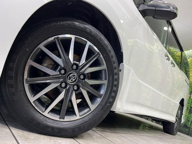 トヨタ ヴォクシー 2.0 ZS 煌II の中古車詳細 (100,590km, ホワイト