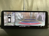 狭い場所での駐車やすれ違いなどでより的確な運転操作に役立つ360&deg;ビューモニターが装備されています。