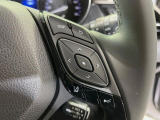 【レーダークルーズコントロール】高速道路での長距離走行が楽に!!自動で速度を保つクルーズコントロールが、衝突軽減システムと連携し、前方の車両を感知して車間を保つように速度調節してくれます!!