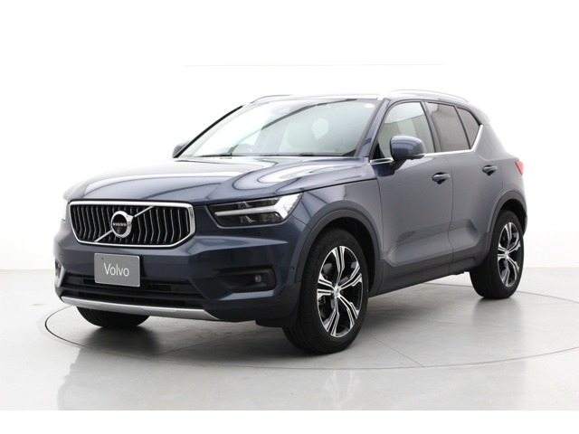 XC40 B4 AWD インスクリプション 4WD 