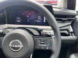 プロパイロット(同一車線運転支援)アクセル・ブレーキ・ステアリング操作をクルマがサポート。高速道路などで、ドライバーの負担を軽減します。