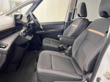 【車内ルームクリーニング済】専門スタッフにより車内はきれいにルームクリーニングを行っております。
