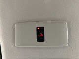 あおり運転をされても安心!緊急通報も可能、ボタンを押すだけでオペレーターにつながるSOSコール付。(別途登録費用が必要となります。)