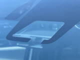 【トヨタセーフティセンス】走行中に前方の車両等を認識し、衝突しそうな時は警報とブレーキで衝突回避と被害軽減をアシスト。より安全にドライブをお楽しみいただけます。