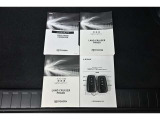 キーを取り出さずにドアを施錠&解錠。クルマの始動も可能です。