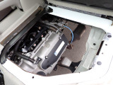 エンジンルームもきれいですよ。機関機構系も良好です。納車前に点検整備も行います。エンジンオイル・オイルフィルター等は交換致します。