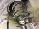 お車を安心してお乗りいただく為には、足回りの定期点検が欠かせません。サービスサポート(有償保証)では無料点検もご提供しており、安心のカーライフをお過ごしいただけるサポート体制が整っています。