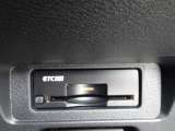 音声案内タイプETC2.0装備☆ビルトインタイプのETCですので、インテリアの邪魔をしません!ETCがあれば、キャッシュレスで料金所をノンストップで通過できます。