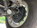 お車を安心してお乗りいただく為には、足回りの定期点検が欠かせません。サービスサポート(有償保証)では無料点検もご提供しており、安心のカーライフをお過ごしいただけるサポート体制が整っています。