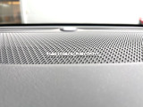 【harman kardon】ハーマンカードンのHi-Fiスペシャリストと共に、モデル別に開発・設計された専用チューニングが臨場感溢れる音響空間を実現しています。