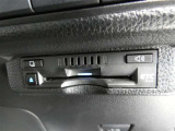 ナビ連動タイプのETC車載機です。ナビゲーションと連動してくれますのでカード未挿入を知らせてくれるなど便利な機能が追加されています。