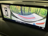 【360&deg;ビューモニター】専用のカメラにより、上から見下ろしたような視点で360度クルマの周囲を確認することができます☆死角部分も確認しやすく、狭い場所での切り返しや駐車もスムーズに行えます。