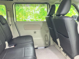 運転席側後部座席