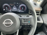 プロパイロット【同一車線運転支援技術】搭載。高速道路でドライバーに代わってアクセル、ブレーキ、ステアリングを自動制御します。