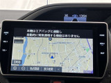 純正ナビを装備。タッチパネル式で使いやすく、お出かけもラクラクです。