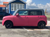 室内やハンドル周りは常に触る部分ですので、現車を見てしっかりとチェックしたいですね。