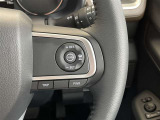 ステアリングスイッチ右側 全車速追従機能付ACC操作スイッチ、TRIPスイッチ、D assist切替ステアリングスイッチ。 前方から目を離すことなく操作できます!