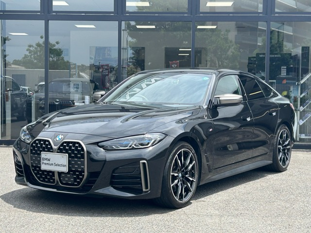 4シリーズグランクーペM440i xドライブ 4WD