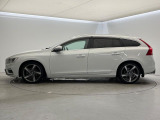 全国のVOLVOからお取り寄せが可能※!遠方の店舗に展示してあるクルマが気になる場合も、最寄りの店舗でご購入ただくことが可能です!是非私たちに要望をお聞かせください!※別途費用