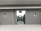 センタースルー機能で長尺物も楽に積むことができます。